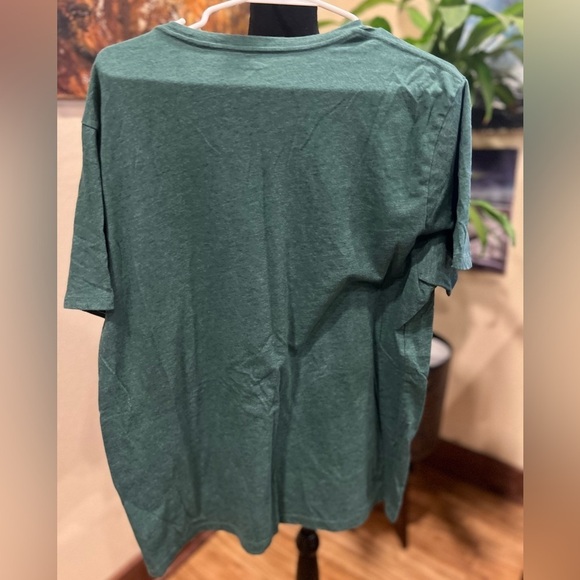 The Land of Giants t-shirt size XL in GUC - Picture 4 of 4